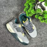Air Jordan 4 Retro - Image 2